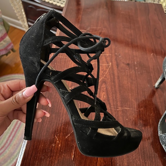 CHINESE LAUNDRY - VELVET LACE UP STILETTO HEELS - Picture 4 of 4